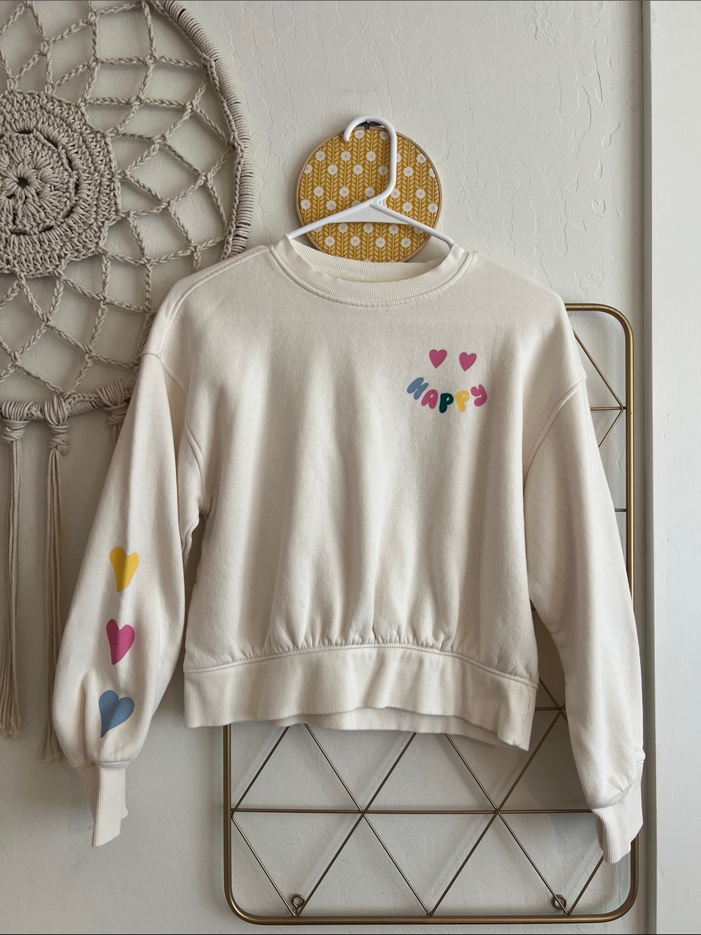 XL (14-16) | Old Navy Girls Favorite Fleece Happy Heart Graphic Sweatshirt